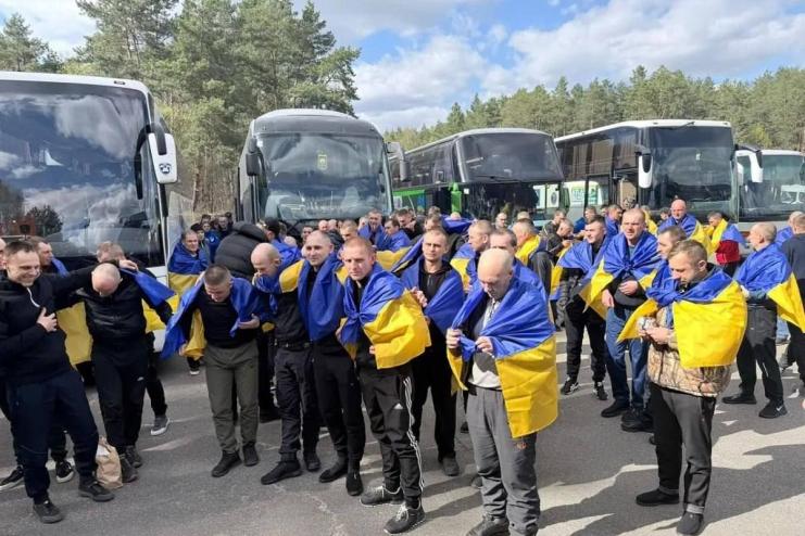 З російського полону повернулися 12 військових з Одещини: серед звільнених жителі кількох районів області