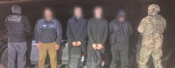 На Одещині правоохоронці затримали військового за підозрою в організації незаконного переправлення трьох чоловіків через державний кордон України