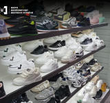 Підроблені бренди за мільйони: в Одесі викрили незаконний бізнес із продажу фейкового взуття