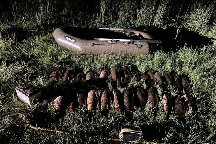 На Одещині прикордонники затримали чоловіка за незаконний вилов риби електровудкою