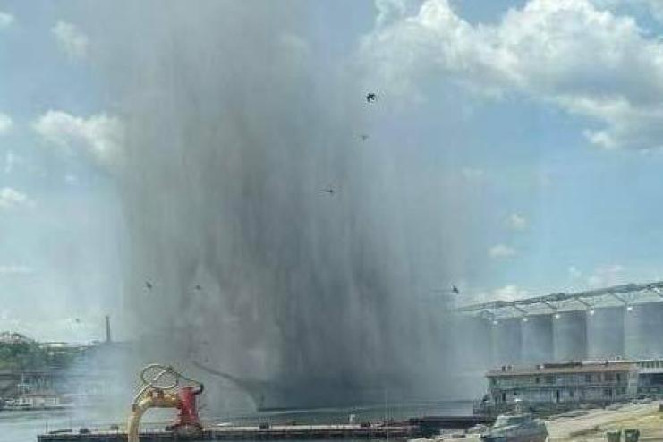Російський морський дрон атакував навчальний фрегат «Дружба» в Одесі, — радник міністра оборони