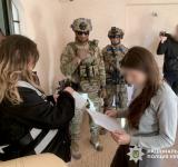 Поліцейські викрили масштабну схему сексуальної експлуатації жінок: перед судом постануть 9 учасників злочинної організації 