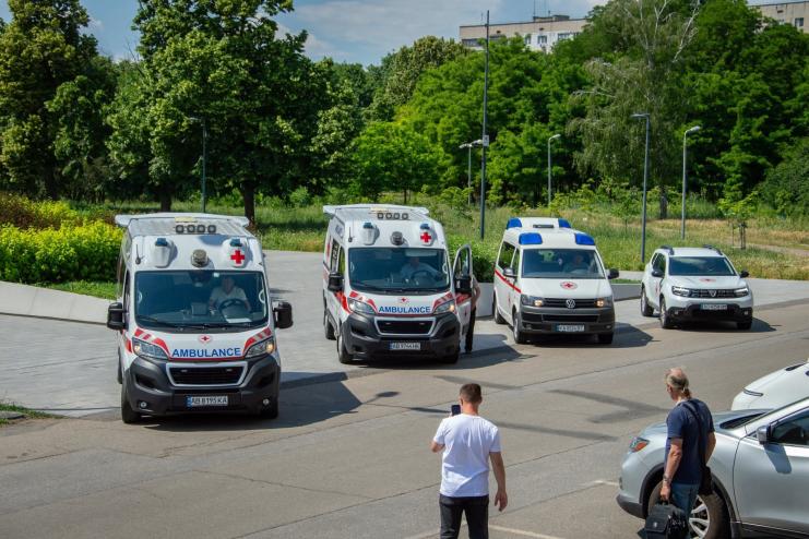 Чотири громади Одещини отримали нові автомобілі для мобільних бригад від Червоного Хреста
