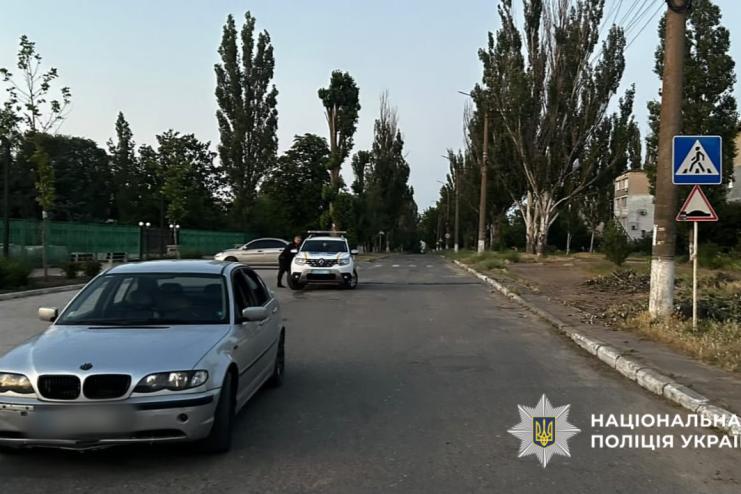 Трагедія через небезпечні розваги: у Шабо під час руху авто загинув 21-річний хлопець, який виліз на дах