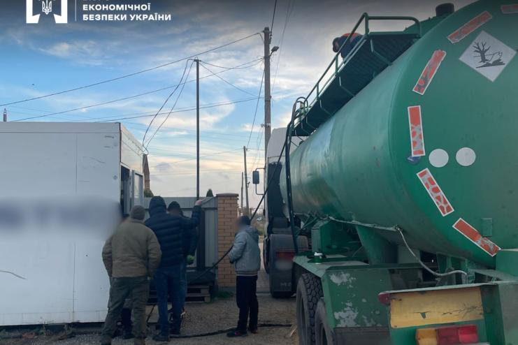 На Одещині засудили організатора мережі нелегальних АЗС