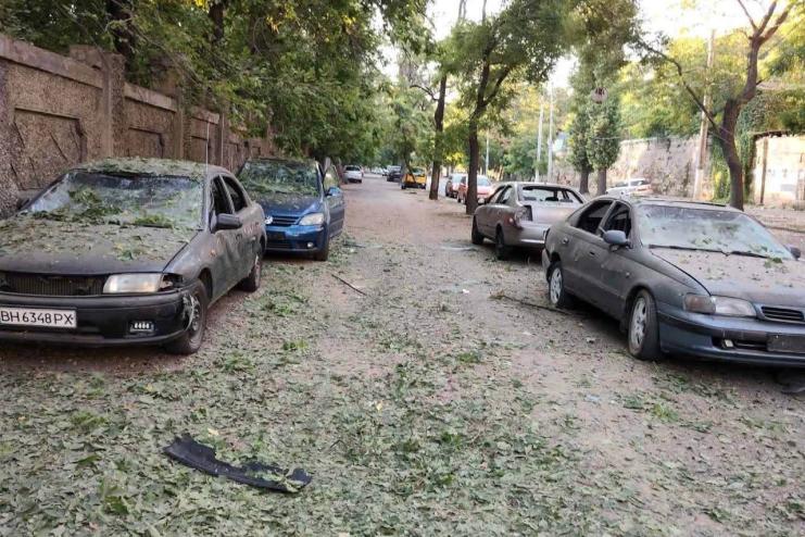 Російська атака на Одесу: пошкоджено цивільну інфраструктуру, є загиблий та поранені