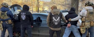В Одесі СБУ викрила злочинне угруповання рекетирів, яке вимагало гроші у місцевих жителів