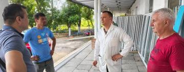 У Татарбунарах завершили заміну вікон у лікарні та будинку культури після ворожої атаки