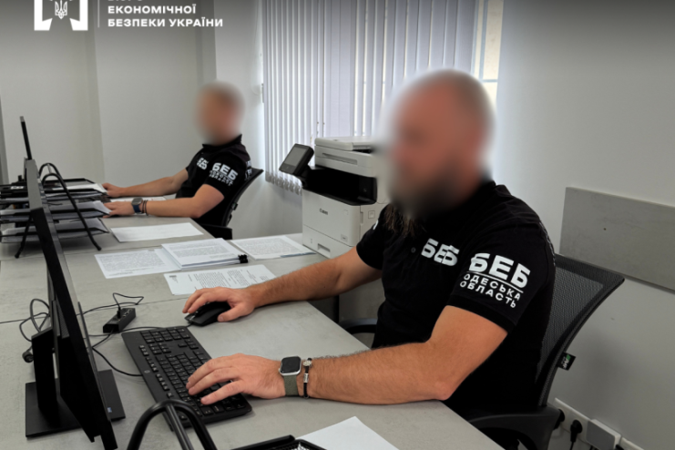 Продав паспорт за 10 тисяч гривень: в Одесі засудили номінального керівника фіктивної зернової фірми