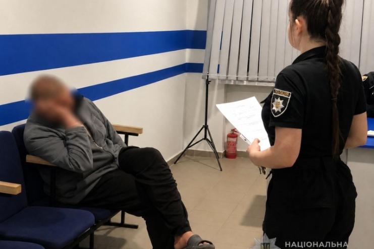 Вкрав автівку, збив 14-річну дівчину та втік: на Одещині перед судом постане 41-річний зловмисник