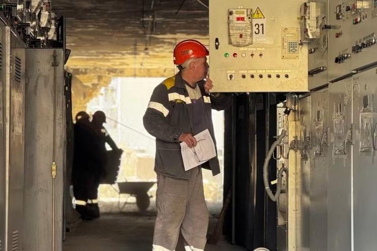 Понад 115 тисяч родин знову зі світлом: енергетики відновлюють мережі після обстрілів Одещини
