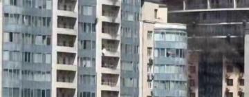 В Одесі внаслідок влучання у житловий будинок постраждав 18-річний хлопець