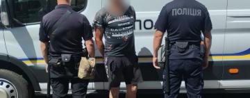 На Одещині нетверезий чоловік кинув гранату в бік підлітків: поранено 13-річну дитину