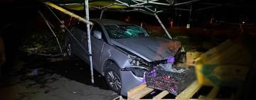 На Одещині автомобіль в’їхав у торгову палатку: загинув 20-річний чоловік