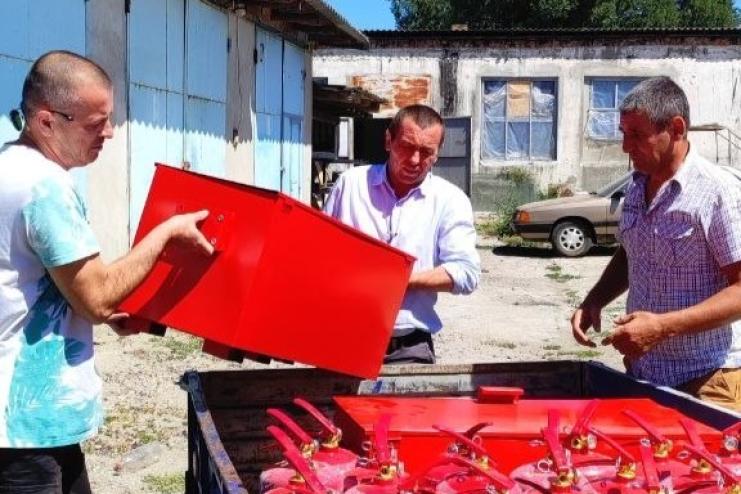 Червоний Хрест передав спорядження для добровільних пожежних команд Буджацької громади