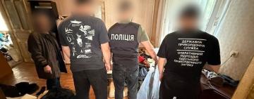 СЗЧ, зброя з фронту та наркотики: на Одещині судитимуть 33-річного військовослужбовця