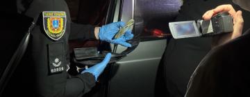 «Квиток» за 8 тисяч євро: на Одещині судитимуть організатора схеми втечі за кордон та військового-дезертира