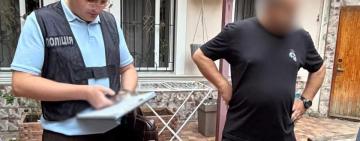 П’ять тисяч доларів за довічну інвалідність: на Одещині викрили хірурга та його спільника