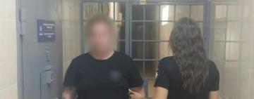 Кинула до сусідів три бойові гранати: на Одещині затримали військовослужбовицю