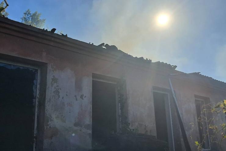 Ворожий наліт на Ізмаїл: внаслідок вибухів загорілася спортшкола та пошкоджено житлові будинки