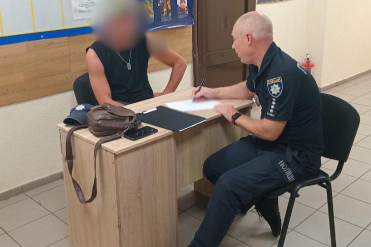 Звинуватила ексбойфренда в побитті кота: на Одещині поліцейські виїхали на виклик через домашнього улюбленця