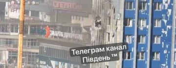 Вже відомо про сімох постраждалих: в Одесі ліквідовують наслідки атаки реактивного БпЛА в людному місці