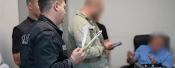 6 000 доларів за інвалідність: в Одесі викрили лікаря, який торгував довідками та вчив симулювати симптоми