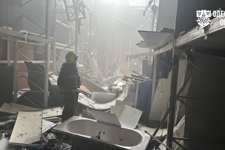 На Одещині росіяни атакували портову та цивільну інфраструктуру