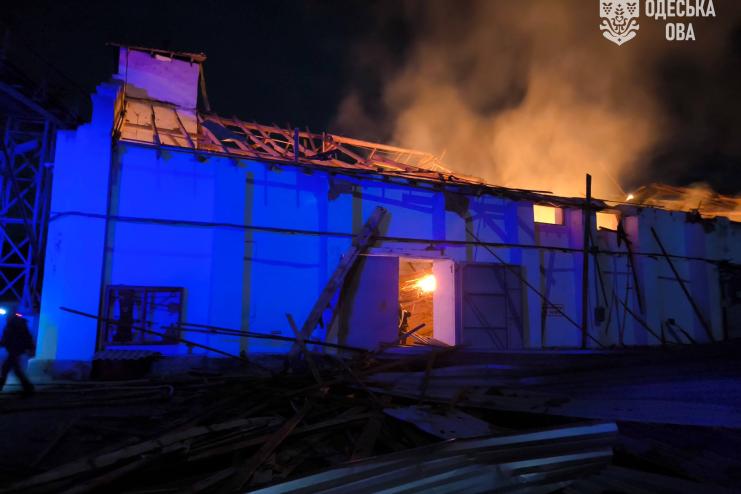 Вночі росія масовано атакувала південь Одещини: пошкоджено цивільну інфраструктуру