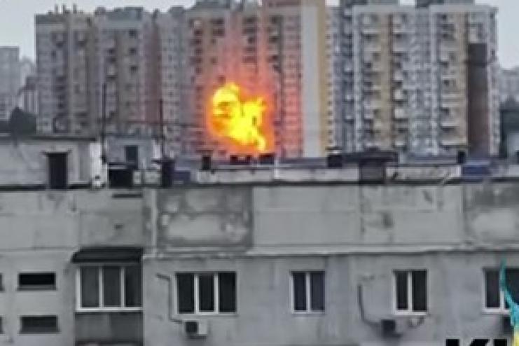 Ворожий удар по Одесі: пошкоджено багатоповерхівку, є постраждалі