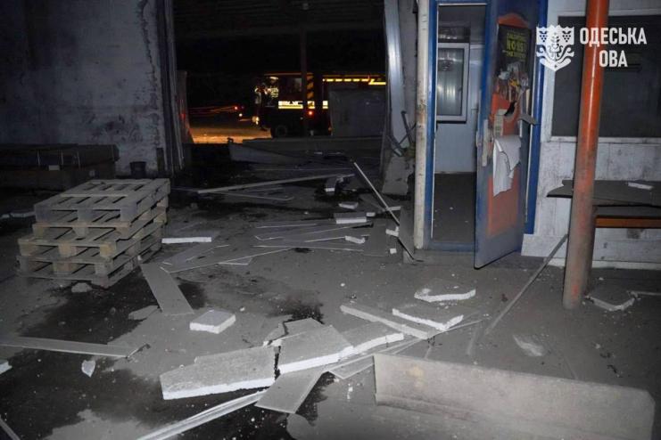 Внаслідок ворожої атаки на півдні Одещини постраждали двоє людей