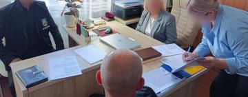 Мільйон збитків на реконструкції стадіону: на Одещині підозрюють чиновницю сільради та інженера