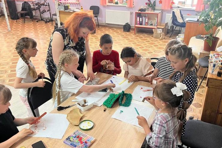 «Куточок спокою» у Павлівці: як місцевий будинок культури рятує дитячі душі від наслідків війни