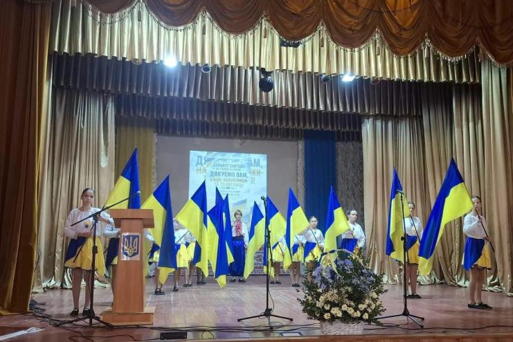 Сила, мужність і пам’ять: у Бессарабській громаді вшанували захисників і захисниць України