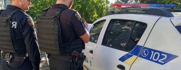 Смертельні ревнощі на Арцижчині: чоловік застрелив дружину та поранив власника будинку, після чого переховувався на вівчарні