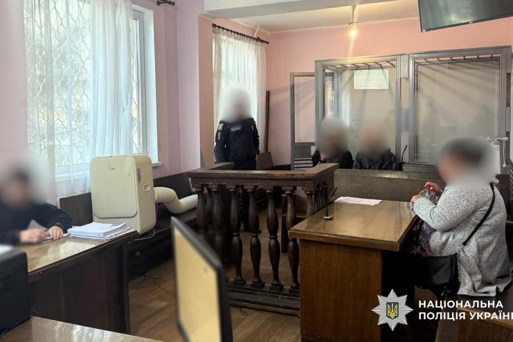 Катування 7-річного прийомного хлопчика на Одещині: судитимуть усю родину, фігурантам обрано запобіжні заходи